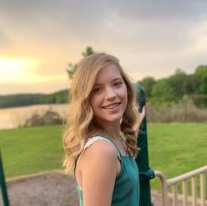 Meet your Posher, Macy